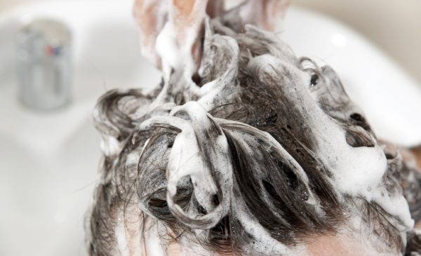 shampoo hair
